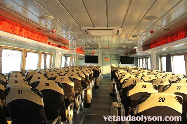 Khoang hành khách tàu Super Biển Đông với đầy đủ tiện nghi, có máy điều hòa dành cho du khách